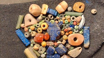 Oudegyptisch naar Romeins Glas meer dan honderd oude kralen