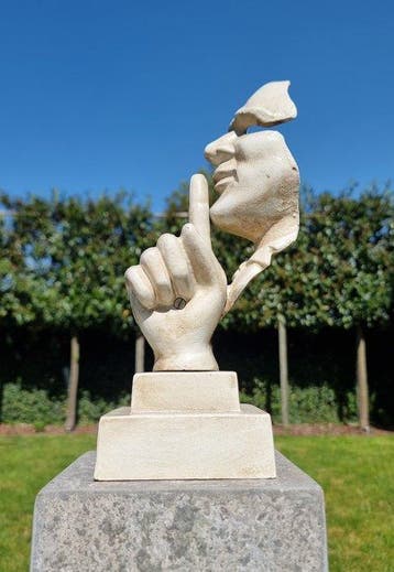 Beeld, LUXURY STATUE THE WHISPERER : THE SOUND OF SILENCE :