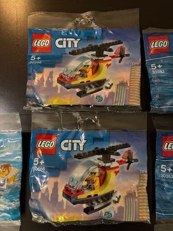 Lego Set - City - LEGO City - Lotto di 8 Polybag Fuori