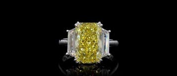 Ring - 14 karaat Witgoud - 6.36ct. tw. Geel Diamant (Fancy, Nieuw