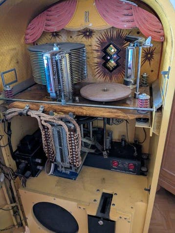 Rock-Ola - Magic-Glo-Serie 1428 Jukebox, TV, Hi-fi & Vidéo, Radios