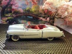 Danbury Mint 1:24 - Modelauto - Cadillac Series 62, Nieuw