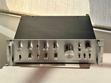 Pioneer - C-73 Préamplificateur à semi-conducteurs
