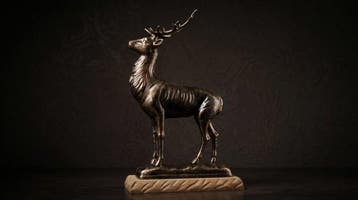 Statue, Hert - 32 cm - Fonte