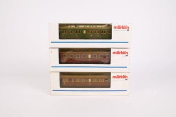 Märklin H0 - 4210, 4211, 4213 - Wagon de passagers pour, Nieuw