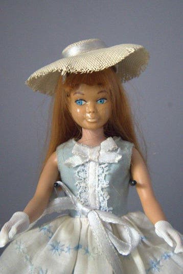 Mattel - Poupée Barbie Skipper #0950 met Happy Birthday