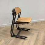 complete schoolset Ahrend 10 stoelen + 10 tafels, Antraciet, Gebruikt, Zwart, Hout, Eén