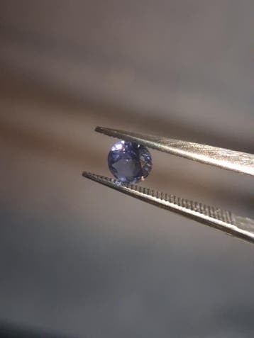 Natural Iolite - 0.208 ct - round - unheated - bluish violet, Verzenden, Nieuw