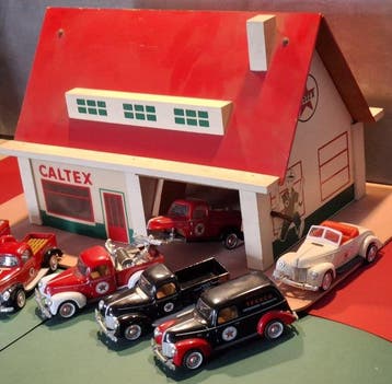 Garage Caltex - Golden Fleet Diecast Texaco 1:32 - Modelauto