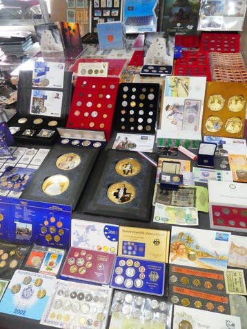 Europa. Collection of coins/banknote/medals/euro inkl. pp