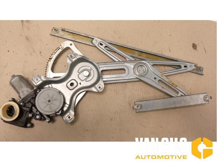 Ruitmechaniek 4Deurs rechts-voor Toyota Avensis O180168, Auto-onderdelen, Carrosserie