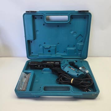 Makita 6834 230 V Schroefautomaat | Nieuwstaat, Ophalen of Verzenden
