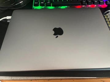 Apple MacBook Pro 13 (2019) | i5 Quad-Core | 8GB RAM |, Nieuw