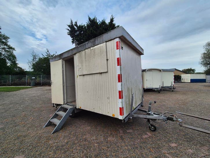 4m. keetwagen snelverkeer toilet berging HS-1095, Zakelijke goederen, Machines en Bouw | Keten en Containers, Ophalen of Verzenden