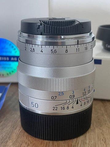 Carl Zeiss Planar T* 2/50 ZM Prime lens
