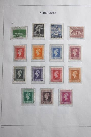 Nederland - Verzameling in 2 DAVO albums en een stockboek, Postzegels en Munten, Gestempeld