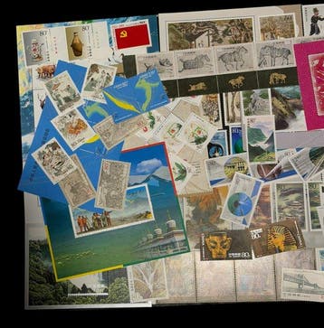 Chine 2001/2001 - République populaire de Chine – année 2001, Gestempeld