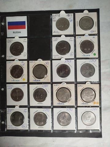 Rusland, Sovjet-Unie (USSR) Set of 60+ coins: 1, 3, 5, Postzegels en Munten