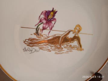 Limoges - Salvador Dalí - Plat - Porcelaine, Antiek en Kunst