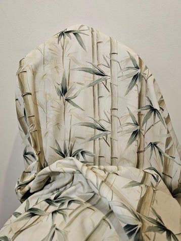 Boheemse stof met realistische bamboe-stengels - 280×280 cm