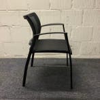 vergaderstoel 4 poot, met netwave rug - zwart stoffen, Huis en Inrichting, Stoelen, Gebruikt, Zwart, Eén