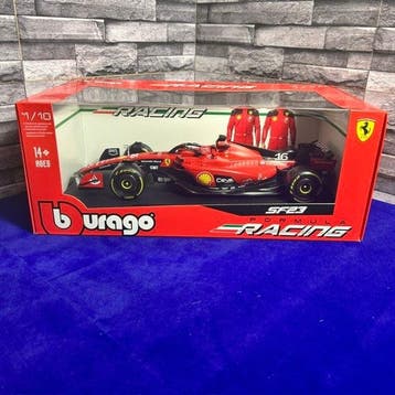 Bburago 1:18 - Model raceauto - Bburago 1:18 - Ferrari SF-23, Nieuw