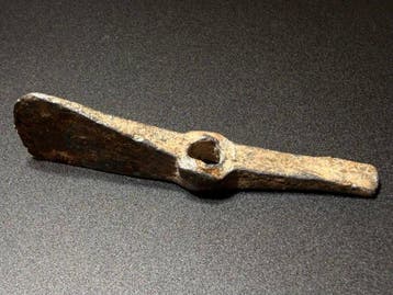 Viking periode Lood Zeldzame gecombineerde bijl met twee