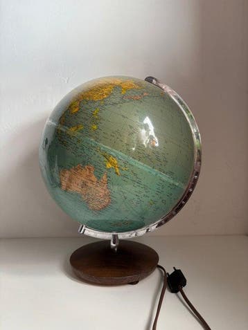 Globe - Paul Oestergaard - Globus politiek-fysiek -, Antiek en Kunst
