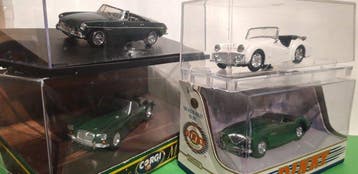 Dinky Toys, Corgi 1:43 - Voiture miniature (4) - MGB MKII,, Nieuw