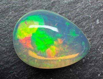 Opaal Cabochon- 1.95 g