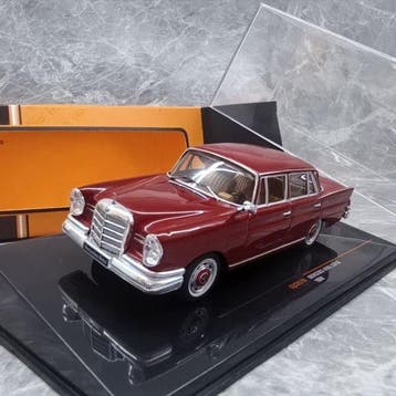 IXO 1:43 - Voiture miniature - Mercedes-Benz 220 SE 1960, Nieuw