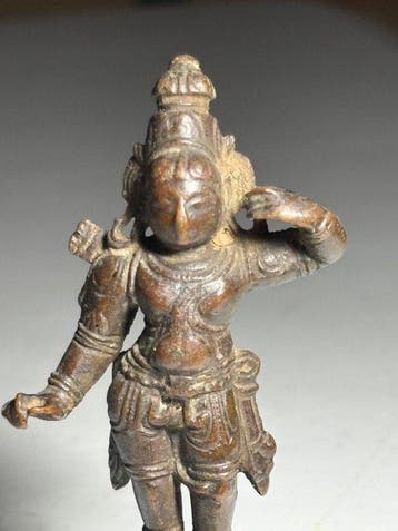 sculptuur, South Indian Bronze Figure of Rama as an Archer –