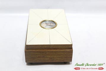 Scrigno portagioie vintage in legno di Ciliegio con un