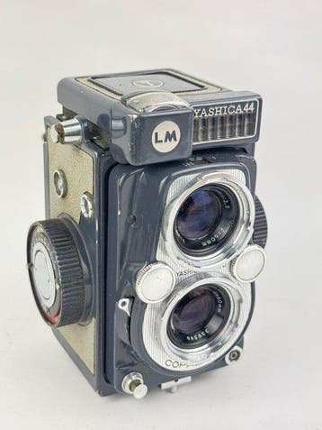 Yashica 44 LM TLR with leather case | Appareil photo moyen
