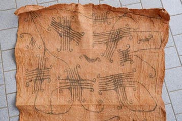 Lendendoek in beschilderde schorsstof (Barkcloth) - Tapa -