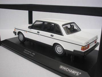 Minichamps 1:18 - Modelauto - Volvo 240 GL - 1986 - White -, Nieuw