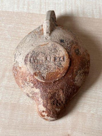 Oud-Romeins, Keizerrijk Terracotta Romeinse olielamp (Zonder