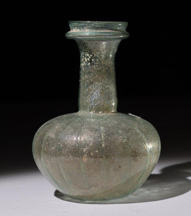Oud-Romeins grote en hoge glazen fles, gallonvormig met, Verzamelen, Mineralen en Fossielen