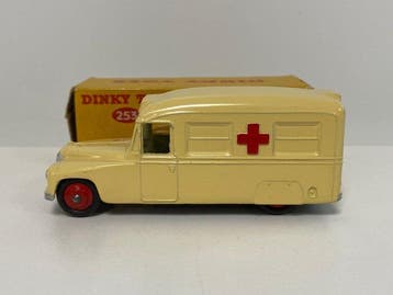 Dinky Toys 1:43 - Model bestelwagen - Dinky Toys 253 Daimler