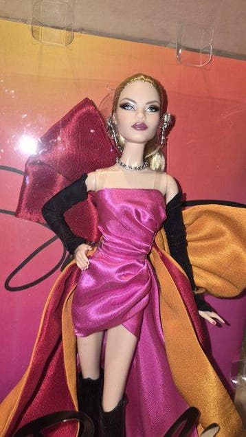 Mattel - Barbiepop Barbie Styled by Design Suim Noh nuova. -