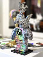 Patryk Konrad - BMW Road Runner comic sculpture - limited
