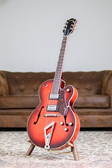 Gretsch G2420 Streamliner | Fireburst, Musique & Instruments, Instruments à corde | Guitares | Électriques, Verzenden