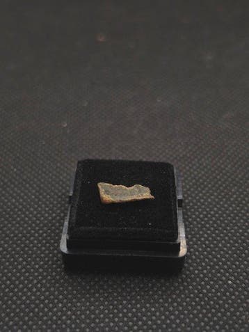 Météorite martienne – Amgala 001 – Shergottite –, Collections
