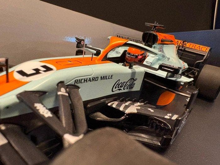 Minichamps 1:18 - Model raceauto - McLaren F1 Team MCL35M -, Hobby en Vrije tijd, Modelauto's | 1:5 tot 1:12