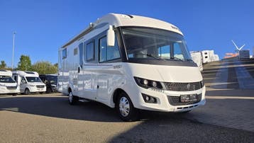 Rapido Serie 8 F 896 F zeer verzorgd, hef- /queensbed 88563, Integraal, Standaard zit, Ringverwarming, Fiat