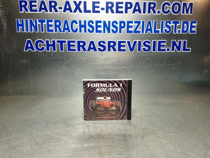 Iemand blij maken met een CD met Formule 1 geluiden uit..., Auto diversen, Auto-accessoires, Gebruikt, Verzenden