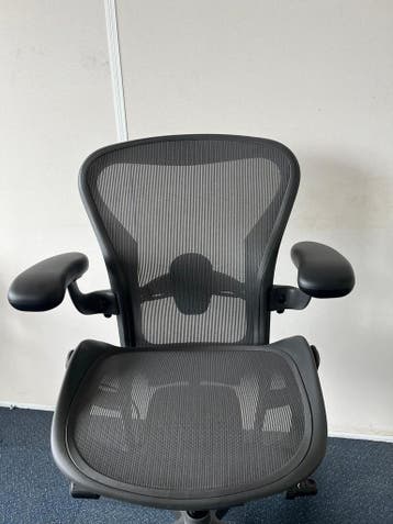 Herman Miller Aeron Remastered, Graphite, Maat B, Verzenden, Bureaustoel