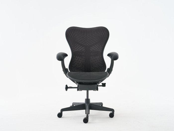 Herman Miller - Studio 7.5 - Chaise - MIRRA Butterfly –, Antiek en Kunst, Kunst | Designobjecten