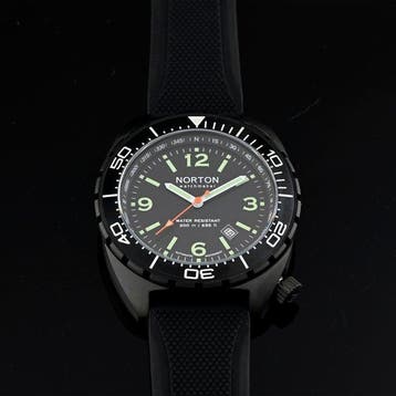 Norton - Marine Black - Automatic Diver 200M - PVD Nero -, Nieuw