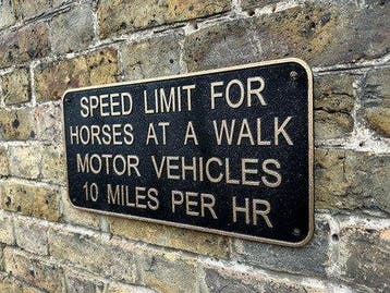 Snelheidslimiet voor paarden - Reclamebord - Gietijzer
